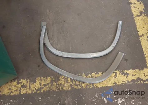 2023 Chevrolet Traverse Awd Premier z USA, uszkodzony, nr VIN 1GNEVKKW2PJ341531